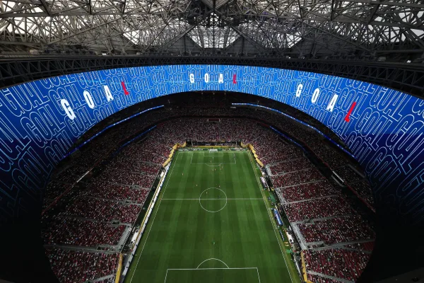 Clean Site條款要求所有場館都必須以中性樣貌呈現