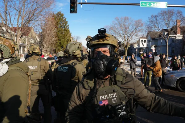 ICE是否要退出賽場周邊引起爭議