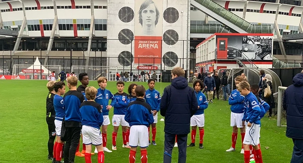 送往歐洲足球訓練體系提升戰術技能